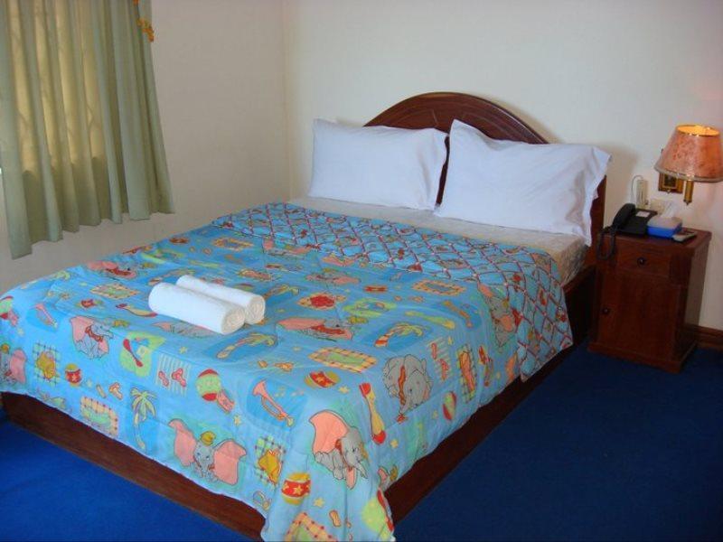 Crystal Sihanoukville Exterior photo