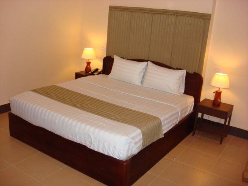 Crystal Sihanoukville Exterior photo