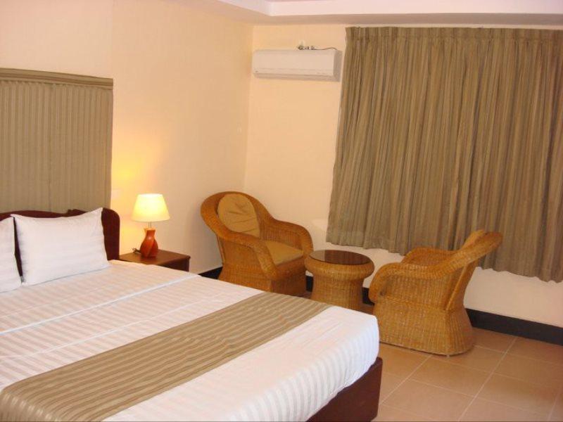 Crystal Sihanoukville Exterior photo